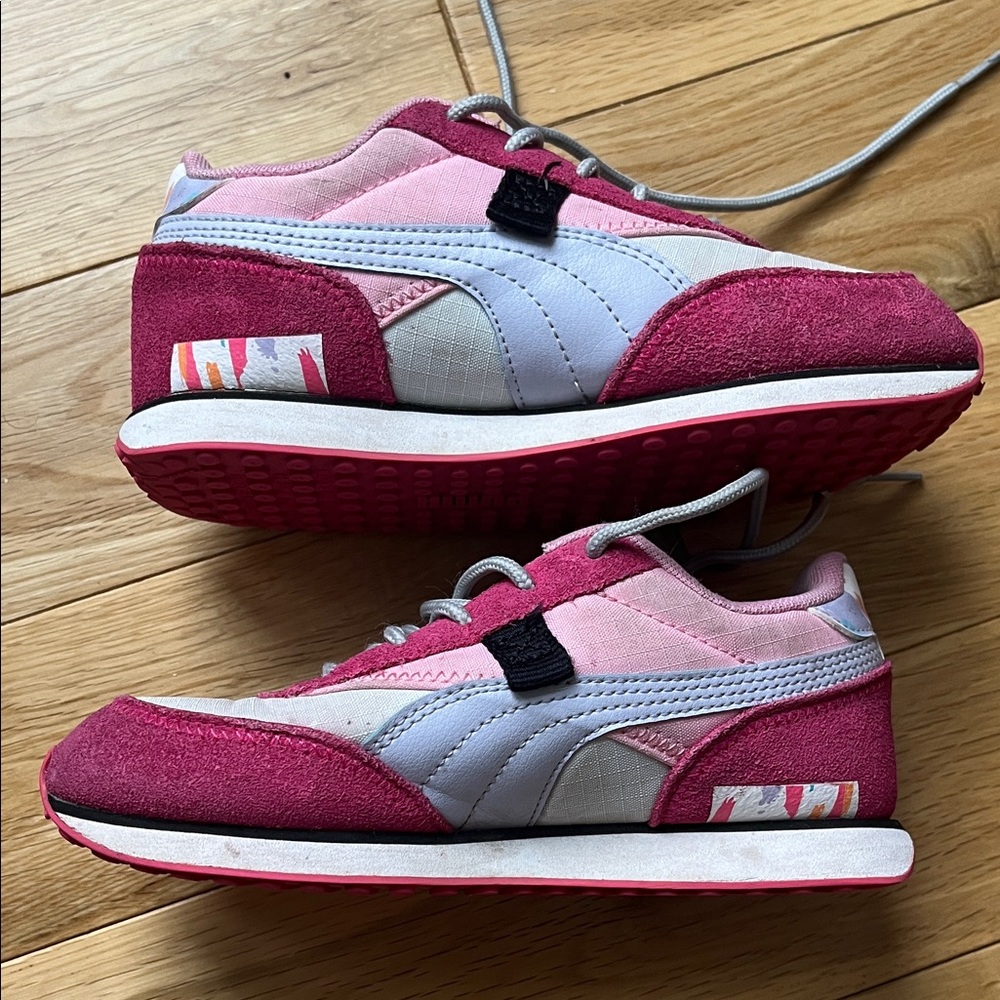Puma girls sz 1 Sneakers - Picture 5 of 5